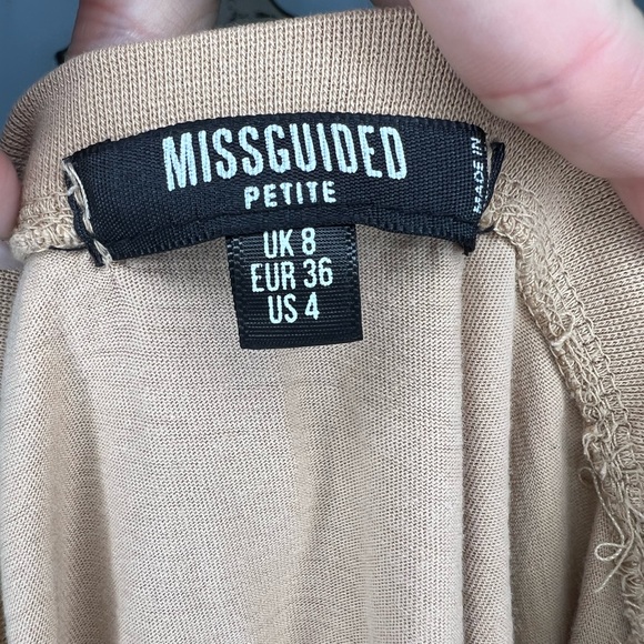 Missguided Logo Tee - Picture 3 of 3